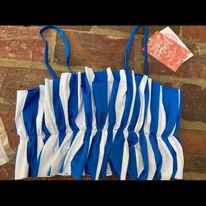 NWT Kortni Jeane Oversized Ruffle Top